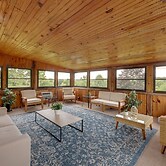 Cozy Brookville Home w/ Fire Pit & Deck!