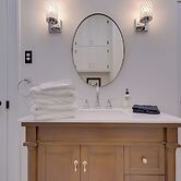 WFH Friendly: Abode w/ Balcony in Columbus!