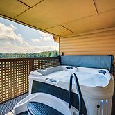 Wraparound Deck & Hot Tub: Blue Ridge Mtn Cabin