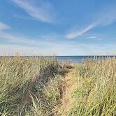 Sequim Escape w/ Gas Grill & Deck, Walk to Beach!