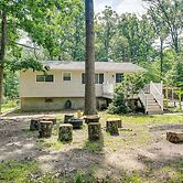 Pasadena Hideaway w/ Game Room & Fire Pit!