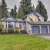 Pet & Family Friendly Bonney Lake Home: Game Room