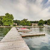 Canandaigua Lake Romantic Getaway w/ Boat Slip!