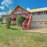 Hike, Fish & Explore: Spacious Yellville Retreat