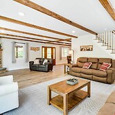 Pickleball Court & Fire Pit: Milton Cabin!