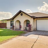 San Juan Home w/ Spacious Backyard Near Border!