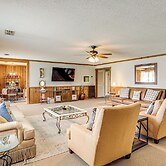 6 Mi to Scottsboro: Pet-friendly Cabin Apt