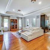 Guest House in Private Villa ~ 23 Mi to Washington