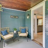 Outdoorsy Oasis w/ Screened Porch in Claremont