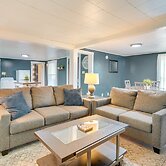 Outdoorsy Oasis w/ Screened Porch in Claremont