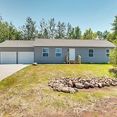 Wooded Hancock Home Near Ski & Snowmobile Trails!