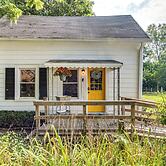 Peaceful Franklin Cottage ~ 1 Mi to Downtown!