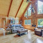 Serene Valley Bend Cabin Rental: 7 Private Acres!