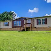 Dog-friendly Home w/ Mtn Views in Chilhowie!