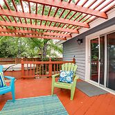 Pet-friendly Reno Hideaway w/ Private Hot Tub!