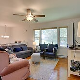 Kiamesha Lake Home w/ Deck: 4 Mi to Resorts World!