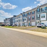 Spacious Hedgesville Retreat ~ 5 Mi to Golf Course