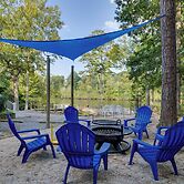 Waterfront Hartfield Vacation Rental w/ Dock!