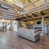 Bedford Cabin w/ Porch, 5 Mi to Historic District!