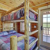 Peaceful Wyoming Cabin w/ Spacious Deck & Wet Bar!