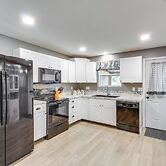 Spacious Ozawkie Home - Near Lake Perry!