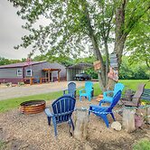 Spacious Ozawkie Home - Near Lake Perry!