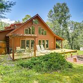 1 Mi to River: Cabin w/ Fire Pit in Milanville!