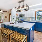 Liho Kai 4 Bedroom Home by RedAwning