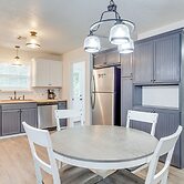 Updated Home w/ Yard ~ 14 Mi to Quartz Mountain!