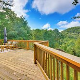 Mtn View + Fire Pit: Pet-friendly Woodlawn Cabin!