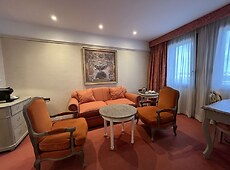 room.images[0].caption