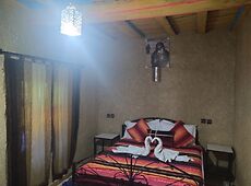 room.images[0].caption