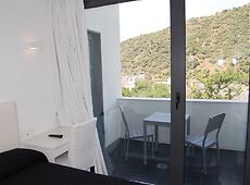 room.images[0].caption