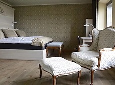 room.images[0].caption