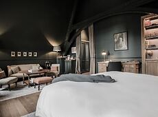 room.images[0].caption