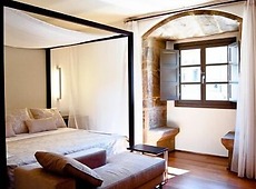 room.images[0].caption