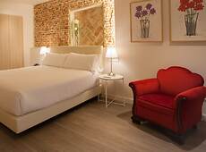 room.images[0].caption