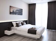 room.images[0].caption