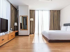 room.images[0].caption