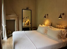 room.images[0].caption