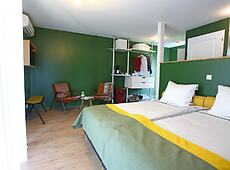 room.images[0].caption