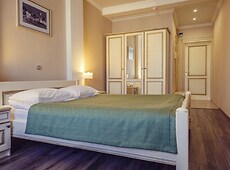 room.images[0].caption