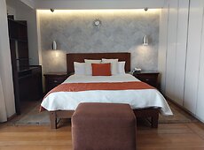 room.images[0].caption