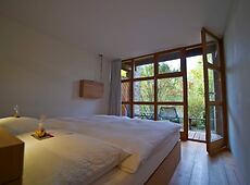 room.images[0].caption