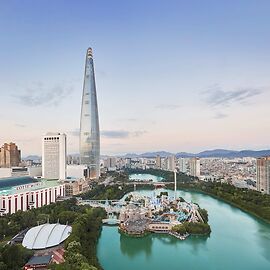 Lotte Hotel World