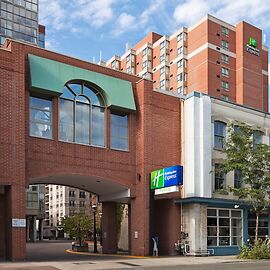Holiday Inn Express Toronto - Downtown by IHG