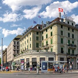 Central Plaza Hotel