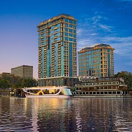 Four Seasons Hotel Cairo at First Residence