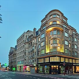 City Hotel