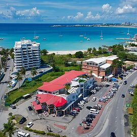 Commodore Suites, SureStay Collection by Best Western